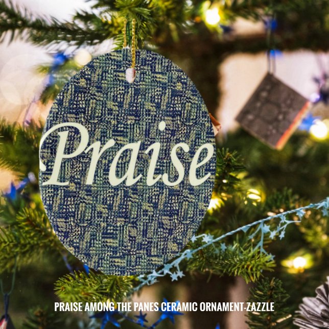 Ornamento De Cerâmica Louvado Entre Os Painéis (Criador carregado)