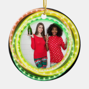 Ornamento De Cerâmica Luzes de Natal circulares da foto com ano