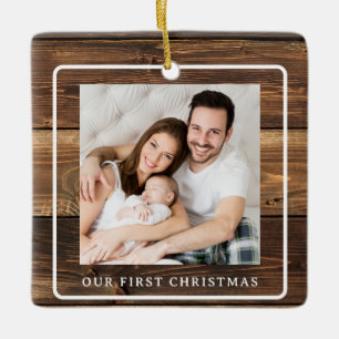 Ornamento De Cerâmica Madeira Rústica Nossa Primeira Foto De Natal 2