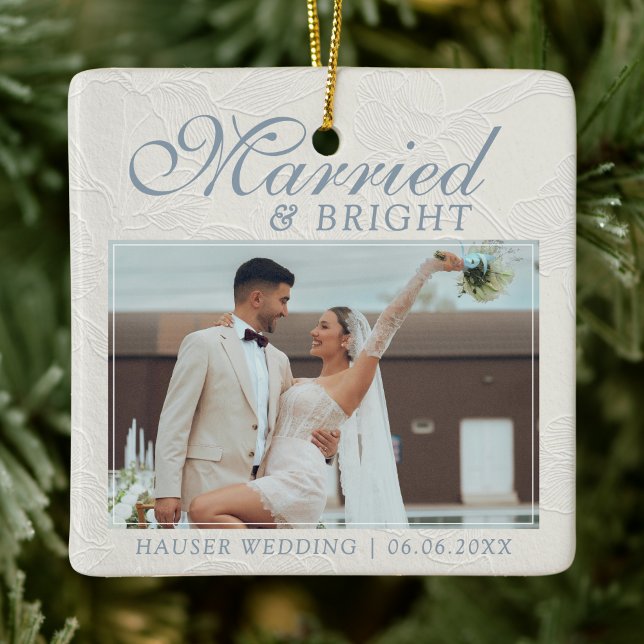 Ornamento De Cerâmica Married and Bright Photo Keepsake Wedding (Capture the love from your wedding day with this Married and Bright Photo Keepsake Wedding Ornament!)