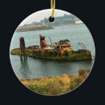 Ornamento De Cerâmica Mary D. Hume, Dourada Beach, Oregon<br><div class="desc">A Mary D. Hume foi construída em 1881 em Dourada Beach, Oregon, por um pioneiro chamado R. D. Hume. Ele o nomeou depois de sua esposa e ele foi usado originalmente para sua indústria de caneta. O navio a vapor também foi usado como rebocador, baleeiro e cargueiro costeiro por um...</div>