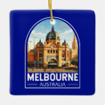 Ornamento De Cerâmica Melbourne Austrália Viagem Art Vintage<br><div class="desc">Design de viagem de vetor retro de Melbourne. Melbourne é a capital costeira do sudeste australiano de Victoria. No centro da cidade está o desenvolvimento moderno da Praça da Federação,  com praças,  bares e restaurantes pelo rio Yarra.</div>
