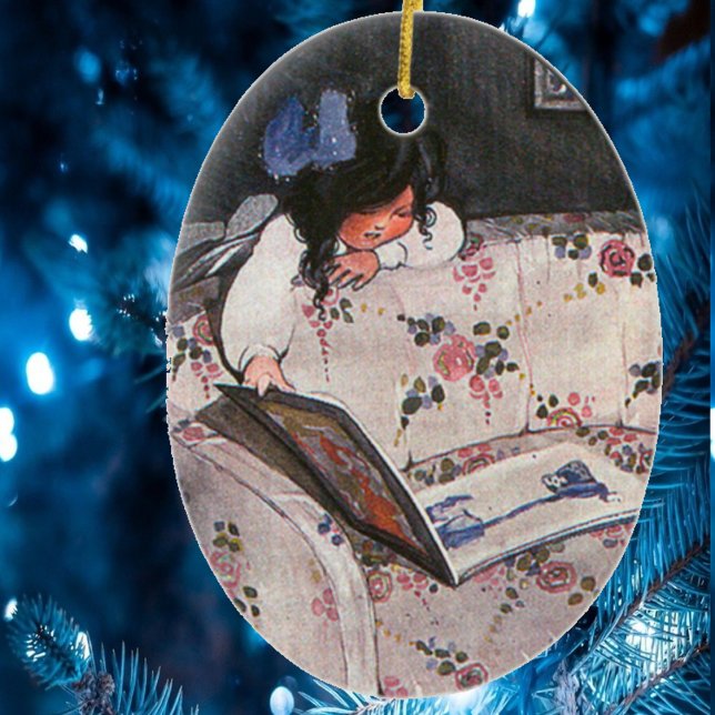 Ornamento De Cerâmica Menina lendo sobre sofá (Criador carregado)