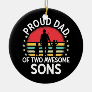 Ornamento De Cerâmica Mens Orgulhosos Pais De Dois Incríveis Filhos Leg