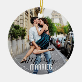 Ornamento De Cerâmica Merrily Casou com o Sr. & Sra. Primeiro Natal Casa