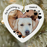 Ornamento De Cerâmica Meus Corações Pertencem A Foto Personalizada De Ca<br><div class="desc">Honre seu melhor amigo com um personalizado ornamento de fotos de cachorro. Esta única marca de seleção de fotos de animais de estimação apresenta uma borda cardíaca, citação "Meu Coração Pertence a". Personalize com o cão de estimação, cavalo ou fotos de gato favoritos e o nome. O pedido é de...</div>