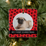 Ornamento De Cerâmica Minha Primeira Foto Personalizada De Puppy Vermelh<br><div class="desc">Celebre a estreia de natal do seu parente peludo com este adorável ornamento personalizado! O design festivo apresenta um padrão de pegadas, duas fotos do seu cachorro (ou gato) de estimação na frente e atrás com o costume moderno "Meu Primeiro Natal", seu nome e texto do ano de nascimento. Esquema...</div>