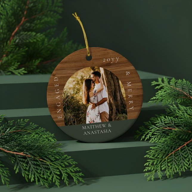 Ornamento De Cerâmica Minimal Modern Engaged & Merry 2 Photo Engagement (Minimal Modern Engaged & Merry 2 Photo Engagement Ceramic Ornament)
