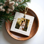 Ornamento De Cerâmica Mínimo de Noivado de Fotografias Ligado e Feliz 2<br><div class="desc">Simples e moderno desenho de fotos para comemorar seu primeiro Natal engajado. O design apresenta um simples design mínimo com um design de fotos quadrado para exibir sua foto especial do noivado. "Engaged & Feliz", ano e nome do casal exibidos em um simples design moderno ao redor da foto. Dois...</div>