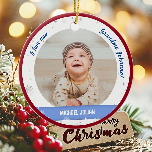 Ornamento De Cerâmica Moderno 2 Fotos Bebê Garoto Primeiro Natal Vovó (Cute Modern Elegant Personalized First Christmas Baby I love you Grandma Baby Boy 2 Photos Snow)