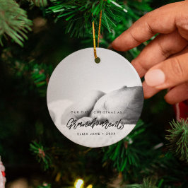 Ornamento De Cerâmica Moderno Nosso Primeiro Natal como foto de avós