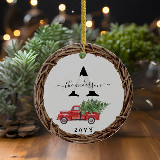 Ornamento De Cerâmica Monograma da Família Truck Vermelho Natal com Foto