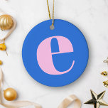 Ornamento De Cerâmica Monograma inicial - Letra azul brilhante cor-de-ro<br><div class="desc">Monograma moderno bonito com a letra de sua escolha,  em azul e rosa.</div>