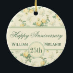 Ornamento De Cerâmica Monograma personalizado de ornamentação de anivers<br><div class="desc">Monograma personalizado de ornamentação de aniversário com rosas amarelas,  de dois lados. Claro que você pode personalizar este ornamento para qualquer outra ocasião também!</div>