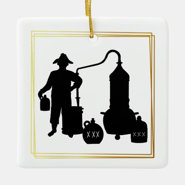 Ornamento De Cerâmica Moonshine Day Black Silhouette Ornament (Frente)