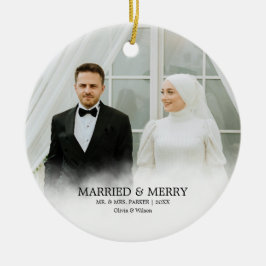 Ornamento De Cerâmica Mr. & Mrs. | Married & Merry First Christmas Photo