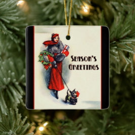 Ornamento De Cerâmica Mulher com casaco vermelho fazendo compras com Sco