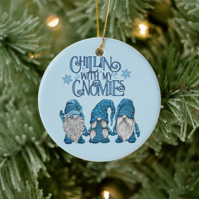 Ornamento De Cerâmica Natal Blue Winter Trio Chillin Com Meus Gnomos (Árvore)