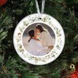 Ornamento De Cerâmica Natal Botânico Eucalyptus Greenery Personalizado<br><div class="desc">Elevem seu decoro de Natal com nosso "Eucalyptus Greenery Coerente de Natal Personalizado". Esse adorno requintado encapsula maravilhosamente o encanto de cottagecore com seu intrincado eucalipto verde e delicada camada de aquarela botânica. O mínimo de coroa foliar e design de eterno criam um aspecto elegante e subestimado que complementa perfeitamente...</div>