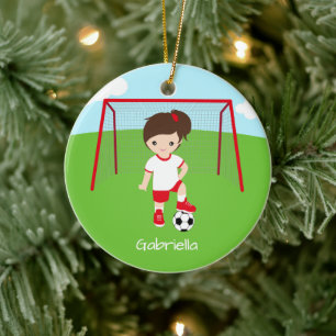 Ornamento De Cerâmica Natal da Garota de Futebol Marrom personalizada