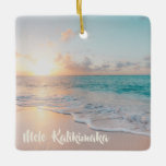 Ornamento De Cerâmica Natal da Ilha Tropical de Mele Kalikimaka<br><div class="desc">Este bonito Enfeites de natal costeiro apresenta uma linda fotografia de paisagem costeira no nascer do sol com uma bela tipografia que lê Mele Kalikimaka. Um modo havaiano giro de dizer Feliz Natal em estilo com uma bela fotografia da ilha. Leva-me à praia este feriado.</div>