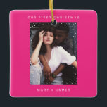 Ornamento De Cerâmica Neon Pink Modern Feliz e Foto Casada<br><div class="desc">Feliz Neon Pink Modern e Ornamento Fotográfico Casado Cerâmico</div>