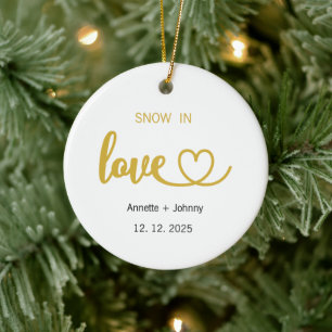 Ornamento De Cerâmica Neve no Amor, Casamento de Natal, Envolvido