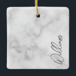 Ornamento De Cerâmica Nome Personalizado do Script Moderno do Marble Bra<br><div class="desc">Presentes de Nome Personalizado Minimalista Moderno Este design apresenta um nome personalizado na fonte do script de escrita manual moderna da cinza em fundo de mármore branco. Observe que os detalhes do mármore são simulados no trabalho de arte. Este produto não contém detalhes em mármore.</div>