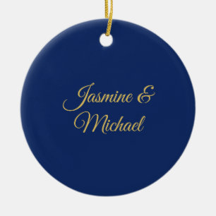 Ornamento De Cerâmica Nomes de Casal em Caligrafia Chic Azul e Dourado