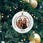 Ornamento De Cerâmica Nomes de fotos dos melhores amigos - branco preto<br><div class="desc">Personalize e adicione sua própria foto. Um fundo branco. Adicione seus nomes e ano. Texto preto.</div>