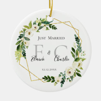 Ornamento De Cerâmica Nomes de Recens casados Personalizados Sr & Sra.
