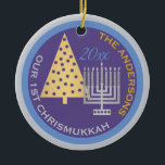 Ornamento De Cerâmica Nossa Árvore Fotográfica Chrismukkah de 1rua Menor<br><div class="desc">Personalize esta diversão NOSSA ornamentação CHRISMUKKAH de 1RUA para uma espécie de família. Da simples árvore de Natal dourada até a menorah prateada Hanukkah, este ornamento azul e roxo comemorará seu primeiro feriado combinado. Carregue sua foto no verso e adicione seu nome e o ano na frente. "NOSSA 1RUA CHRISMUKKAH"...</div>