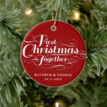 Ornamento De Cerâmica Nossa primeira foto de Natal junto com o roteiro b<br><div class="desc">Concebido por gordura*fa*estanho. Fácil de personalizar com seu próprio texto,  foto ou imagem. Para pedidos personalizados,  entre em contato direto com o . Aplicam-se taxas personalizadas. www.zazzle.com/fat_fa_tin www.zazzle.com/color_therapy www.zazzle.com/fatfatin_blue_knot www.zazzle.com/fatfatin_red_knot www.zazzle.com/fatfatin_mini_me www.zazzle.com/fatfatin_design www.zazzle.com/fatfatin_ink</div>