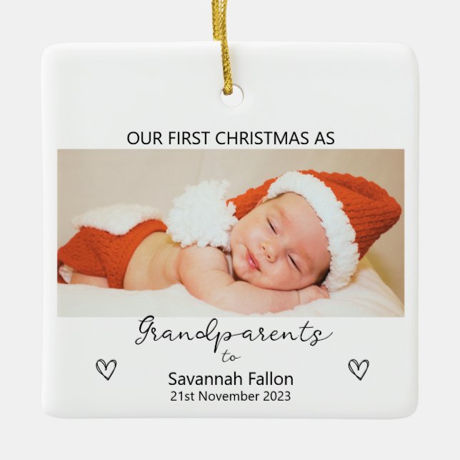 Ornamento De Cerâmica Nosso Primeiro Natal como Avós (Frente)