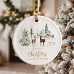 Ornamento De Cerâmica Nosso primeiro Natal como avós da floresta<br><div class="desc">O nosso primeiro Natal como Avós,  é o Ornament Cerâmico.</div>