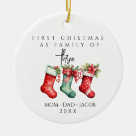 Ornamento De Cerâmica Nosso Primeiro Natal como uma família de 3 nomes p