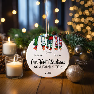 Ornamento De Cerâmica Nosso Primeiro Natal como uma família de 3 nomes p