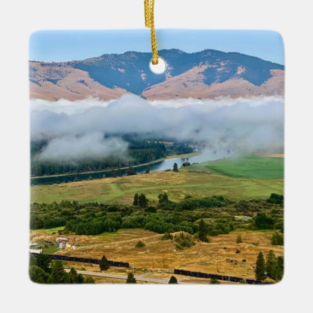 Ornamento De Cerâmica Nuvens Sobre o Rio Flathead (Frente)