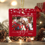 Ornamento De Cerâmica O nosso primeiro Natal em Luz Envolvida Foto Verme<br><div class="desc">Nosso Primeiro Natal Engajou o Ornamento Vermelho de Foto Dupla Lado - Fotos frontais e traseiras,  Nomes no verso - Luzes de Cordas</div>