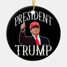 O Presidente Donald Trump Red Hat Dói