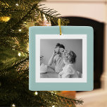 Ornamento De Cerâmica Oferta Simples E Amável De Foto Da Família Moderna<br><div class="desc">Oferta Simples E Amável De Foto Da Família Moderna</div>