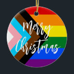 Ornamento De Cerâmica Orgulho de progresso LGBT Arco-Íris Personalizado<br><div class="desc">Um belo design Enfeites de natal com o orgulho do progresso das cores personalizadas do arco-íris de fotos LGBT. Mostre seu amor com este belo Enfeites de natal LGBT. Personalize com sua foto,  nomes e data.</div>