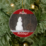 Ornamento De Cerâmica Ornament Snowman Sorridente<br><div class="desc">Um ornamento alegre de boneco de neve faz um ornamento de foto de um país excelente para uma antiga árvore de Natal!</div>