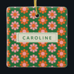 Ornamento De Cerâmica Padrão Cor-de-rosa verde do ventilador retrorrefle<br><div class="desc">Ornamento de cor branca e cor-de-rosa com padrão de flores verdes e cor-de-rosa</div>