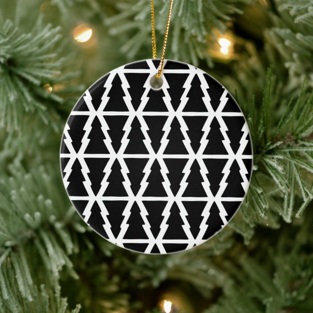 Ornamento De Cerâmica Padrão de árvore de Natal preto e branco minimalis (Árvore)