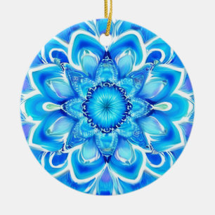 Ornamento De Cerâmica Padrão do Sky Blue e Cobalt Batik Mandala