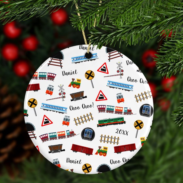 Ornamento De Cerâmica Padrão do trem Pequeno Nome do Menino Natal (Criador carregado)