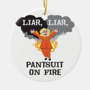 Ornamento De Cerâmica Pantsuit no fogo