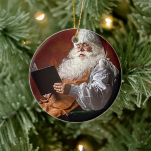 Ornamento De Cerâmica Papai Noel lê livro