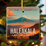 Ornamento De Cerâmica Parque Nacional de Haleakala Maui Hawaii Vintage<br><div class="desc">Haleakalā National Park Maui - Hawaii Vintage Souvenir Perfect para pessoas que adoram caminhadas,  acampar e outras aventuras ao ar livre. Também faz um presente de excelente aniversário,  presente de ação de graças e presente de Natal para pessoas que adoram explorar e fazer novas aventuras!</div>